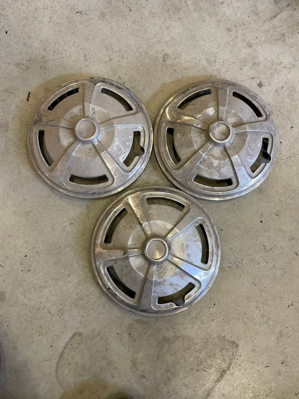 3x wieldop datsun, Auto diversen, Wieldoppen, Ophalen of Verzenden