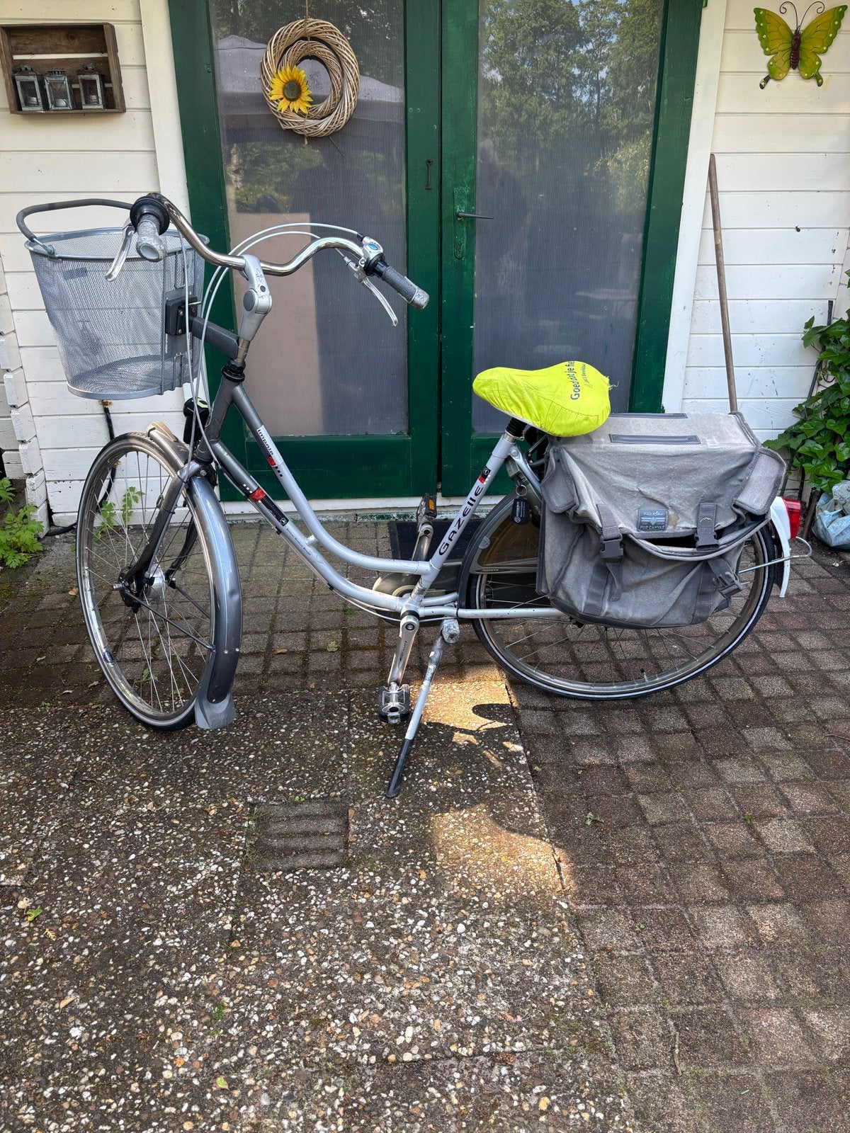 Gazelle damesfiets - Goede staat met kleine beschadiging, Fietsen en Brommers, Fietsen | Dames | Damesfietsen, Ophalen, 56 cm of meer