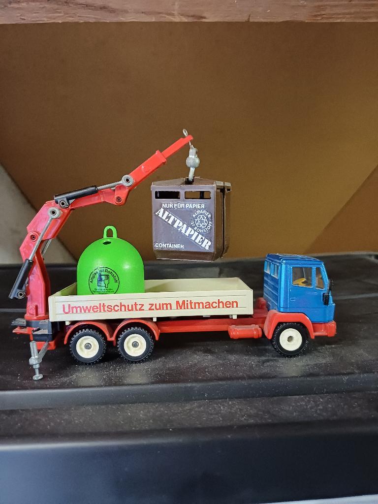 SIKU Milieuwagen met containers, Hobby en Vrije tijd, Modelauto's | 1:43, Ophalen of Verzenden, Gebruikt, Bus of Vrachtwagen, SIKU
