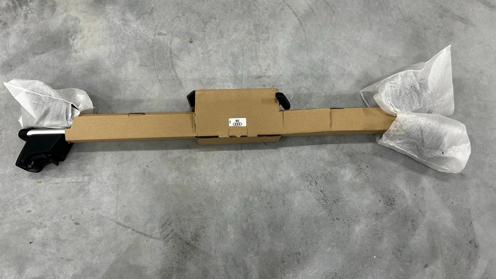 AUDI Q5 SPORTBACK FY BASE RACK dakdragers 80F860019 NIEUW, Auto diversen, Ophalen, Nieuw
