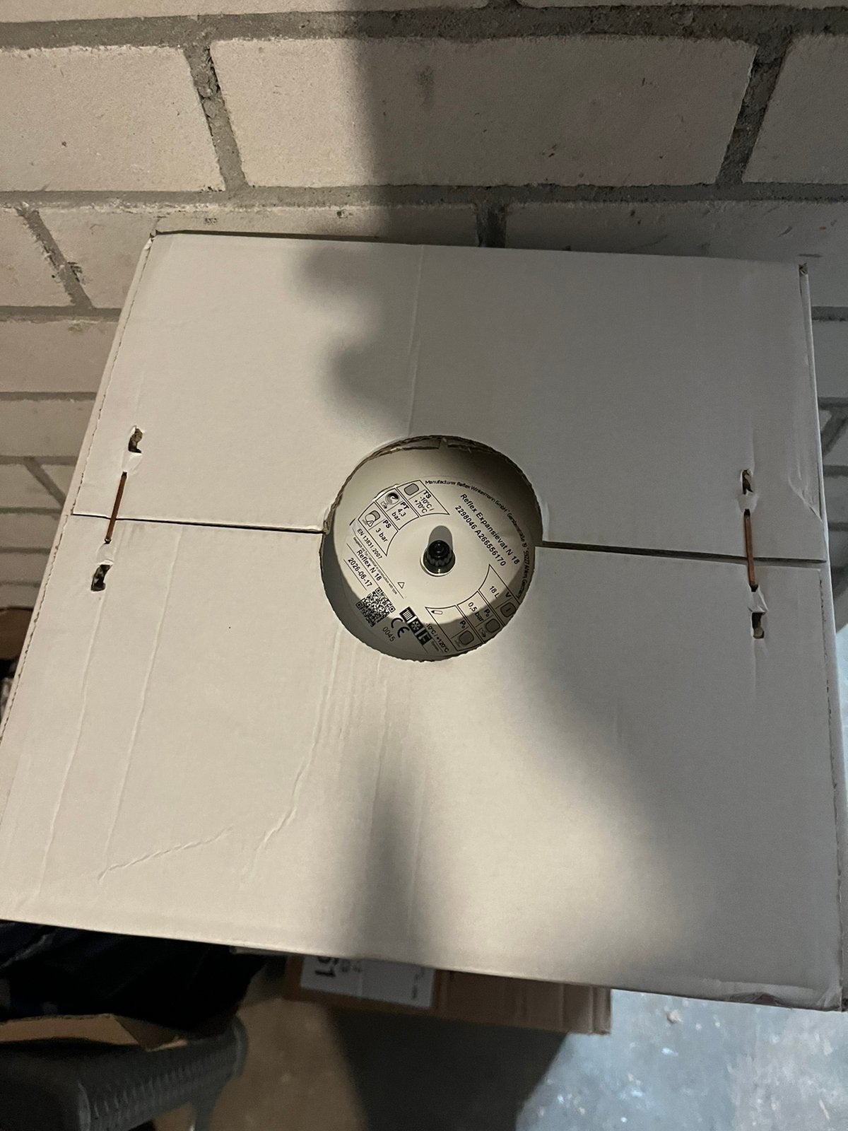 Expansievat 18 liter, 30 tot 80 cm, Overige typen, Nieuw, Minder dan 60 cm