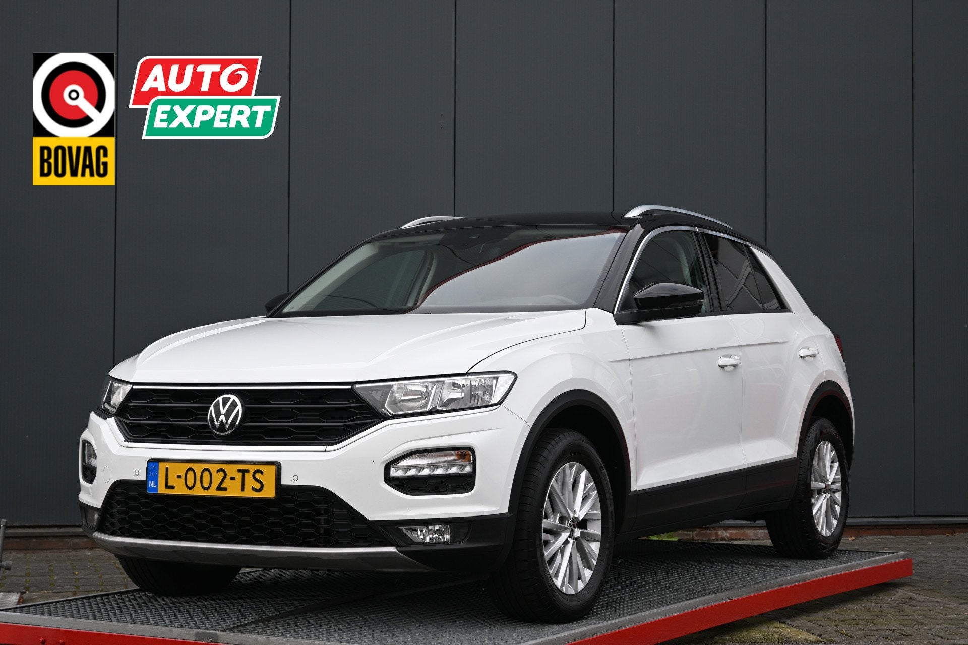 Volkswagen T-Roc 1.0 TSI Style Business trekhaak (bj 2021), Voorwielaandrijving, Stof, Gebruikt, 1194 kg