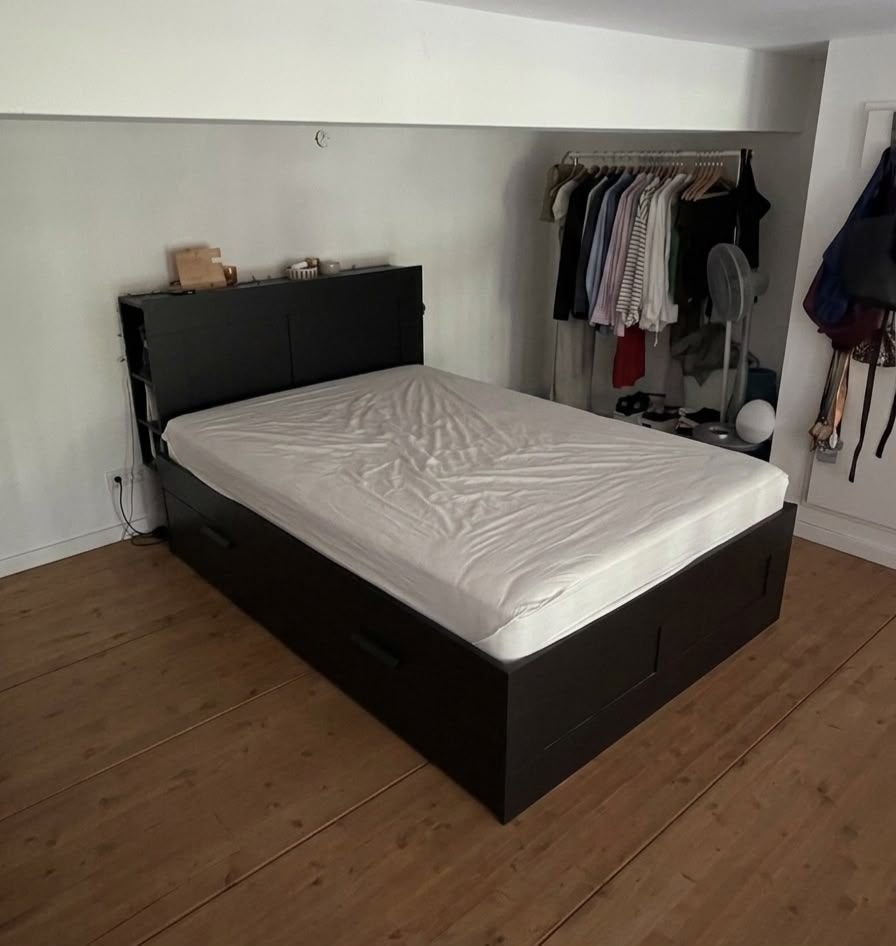 IKEA BRIMNES Bed (140x200) + VÅGSTRANDA Matras, Ophalen, Gebruikt, Zwart, Steigerhout