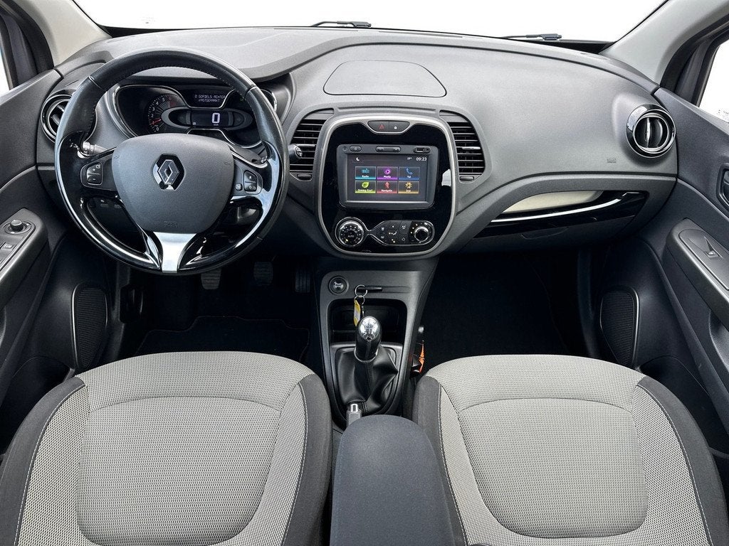 Renault Captur 0.9 TCe Expression TREKHAAK / CRUISE / NAVI, Voorwielaandrijving, 898 cc, Stof, Gebruikt