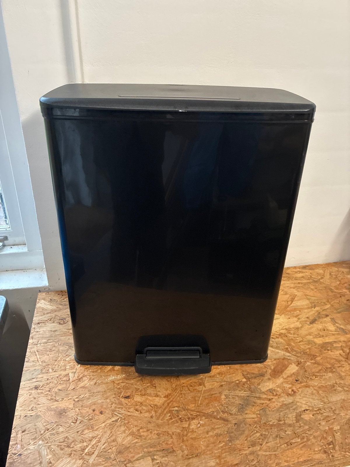 Curver Zwarte pedaalemmer - 65 liter, Kunststof, Gebruikt, Met pedaal, Ophalen of Verzenden