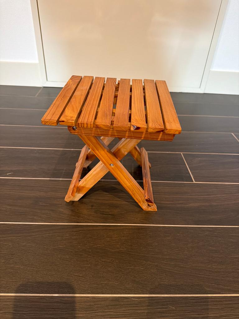 Inklapbaar houten krukje - Plantenstandaard / Decoratie, Huis en Inrichting, Krukjes, Ophalen of Verzenden, Gebruikt, Hout
