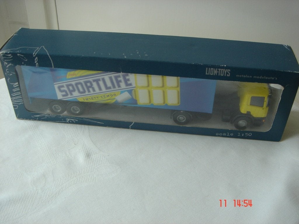 Lion Toys  Scania 94D Sportlife, Ophalen of Verzenden, Zo goed als nieuw, Bus of Vrachtwagen, Lion Toys