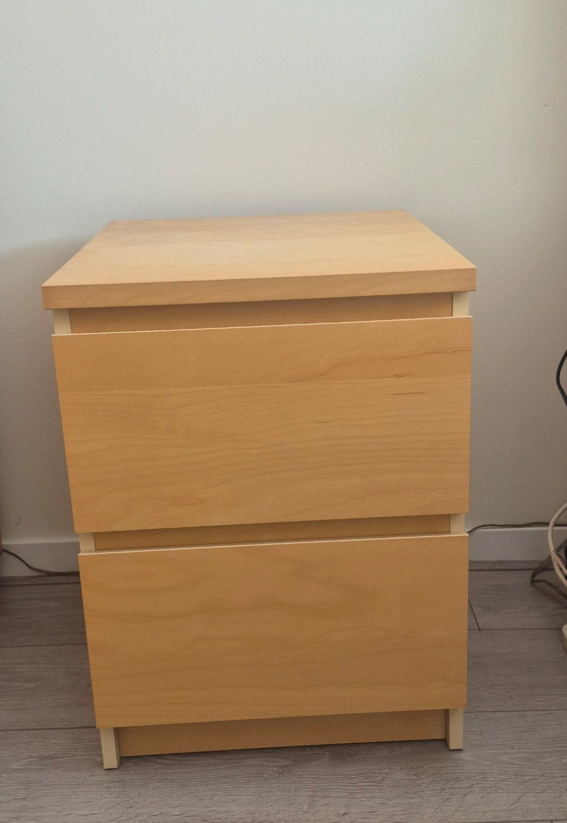 2x IKEA MALM Nachtkastjes, Ophalen, Overige materialen, Gebruikt, Minder dan 45 cm