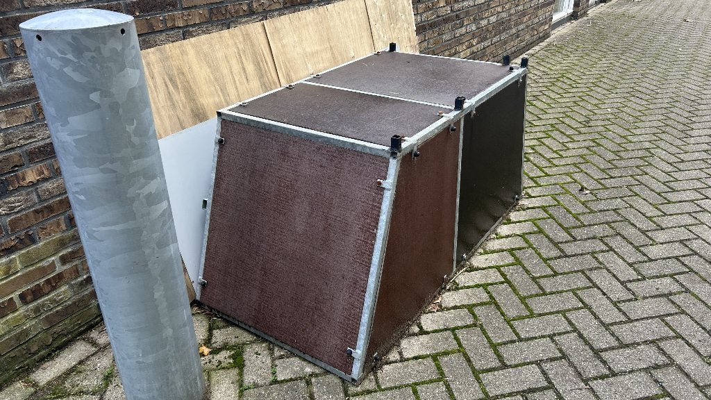 Hondenkennel voor autobusje, Dieren en Toebehoren, Ophalen, Gebruikt