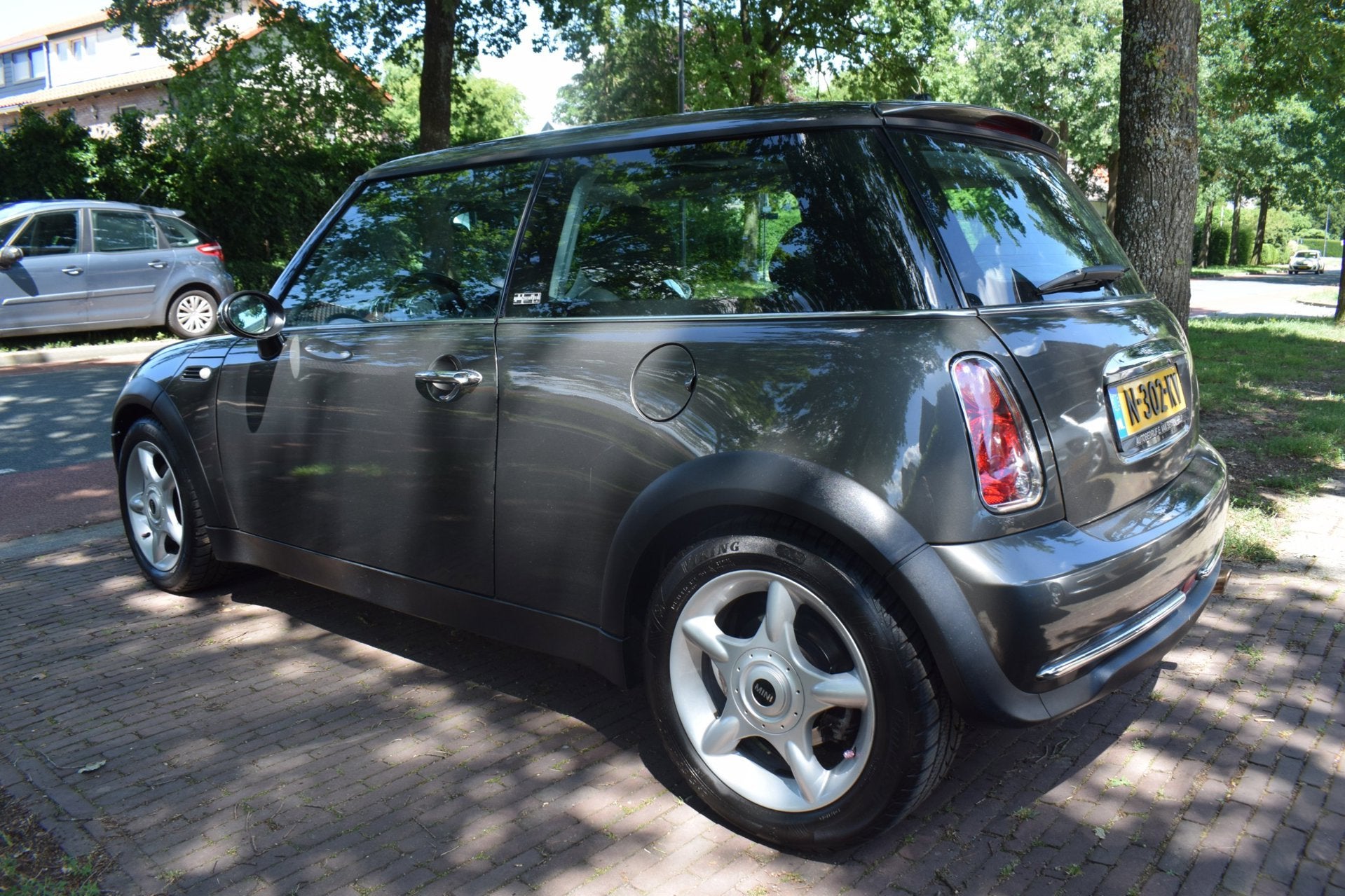 Mini 3-Deurs 1.6 Cooper Park Lane Leer/Pano/Cruise, Zwart, 4 cilinders, 4 stoelen, 116 pk