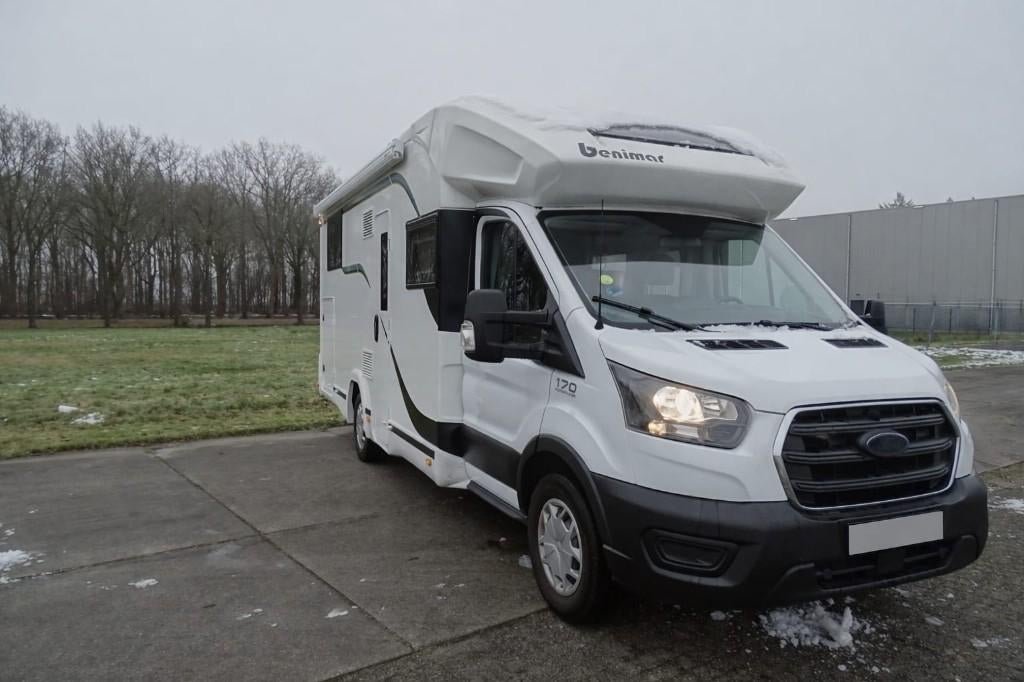 Camper verhuur - Benimar 5 Persoons camper + AIRCO