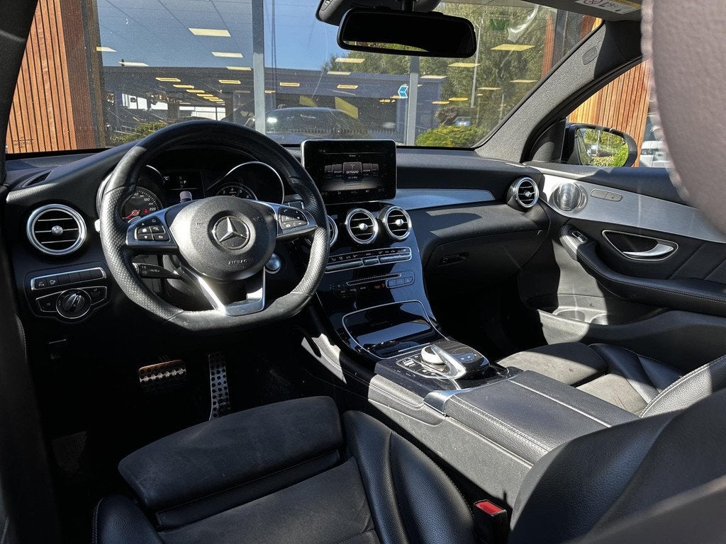 Mercedes-Benz GLC-klasse Coupé 250 4MATIC Premium Plus AMG, Auto's, Mercedes-Benz, Automaat, Gebruikt, 4 cilinders, Leder en Stof
