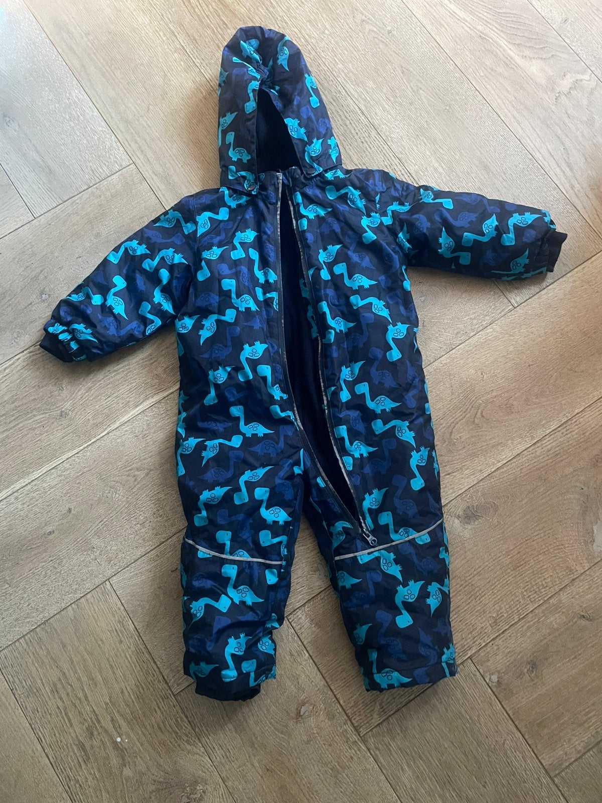 Warm winterpak skipak met dino’s, Ophalen, Zo goed als nieuw, Jongetje, Overige typen