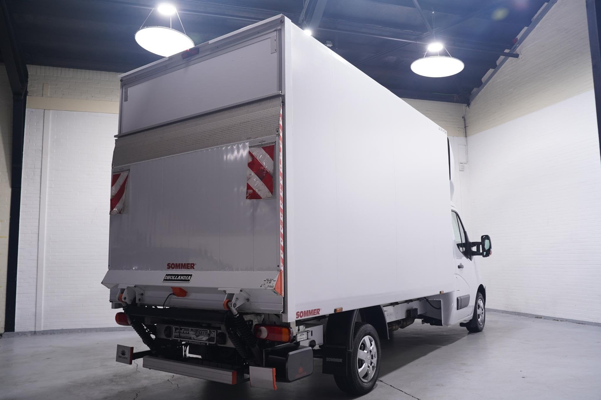 Nissan Interstar 2.3 dCi 165 pk Bakwagen+Laadklep Apple Carp, Voorwielaandrijving, Gebruikt, 4 cilinders, 2500 kg