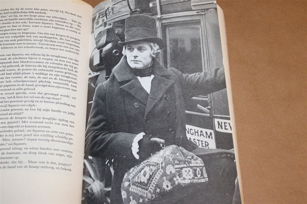 De Lotgevallen van Nicolaas Nickleby — Dickens 1969, Ophalen of Verzenden, Gelezen