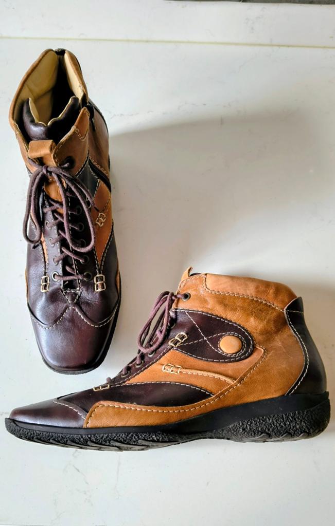 Verhulst smalle leren enkellaarsjes Maat 42, Kleding | Dames, Schoenen, Bruin, Lage of Enkellaarzen, Verhulst, Ophalen of Verzenden