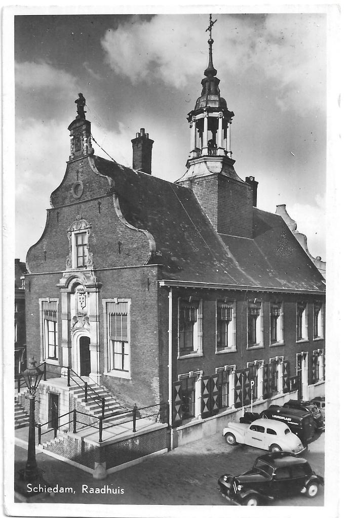 AK Schiedam - Raadhuis, Verzenden, 1940 tot 1960, Gelopen, Zuid-Holland