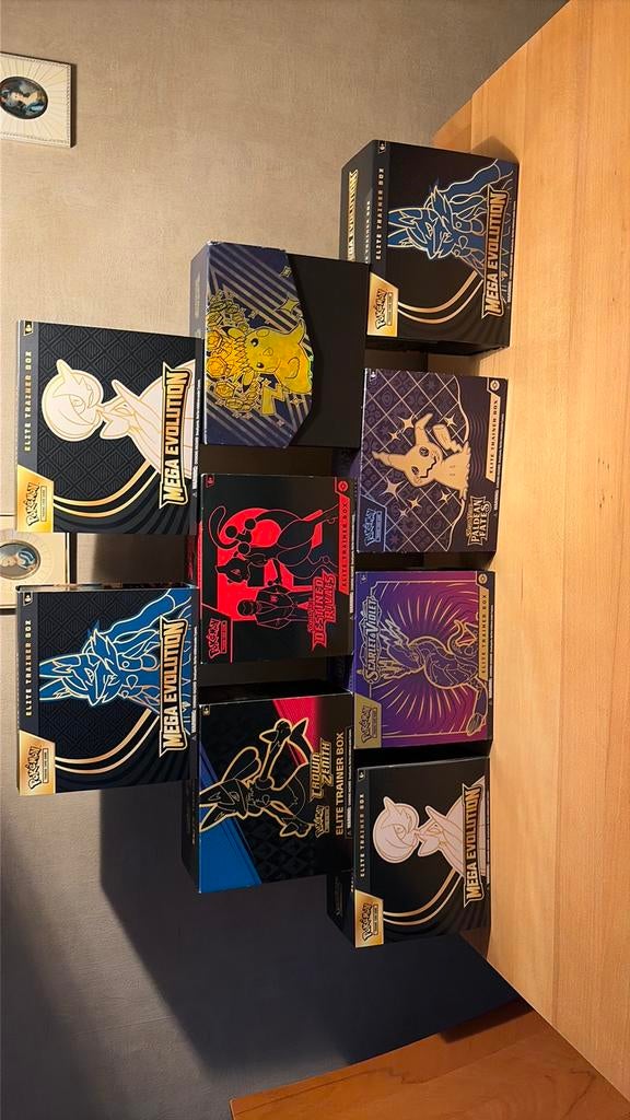 Pokemon surprise boxen inhoud zie omschrijving 17,50 euro, Ophalen of Verzenden, Zo goed als nieuw