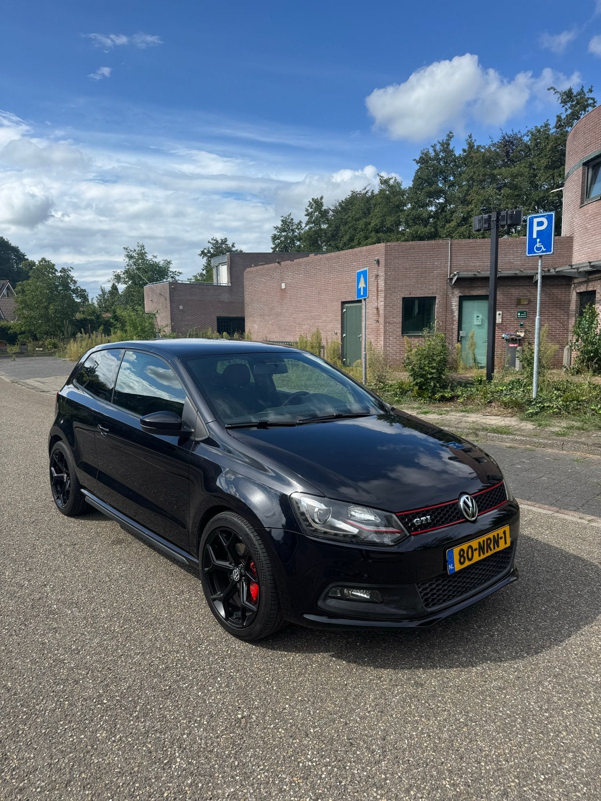 Volkswagen Polo GTI 1.4 TSI 132KW DSG 2010 Zwart, Auto's, 1169 kg, 4 cilinders, 179 pk, Zwart