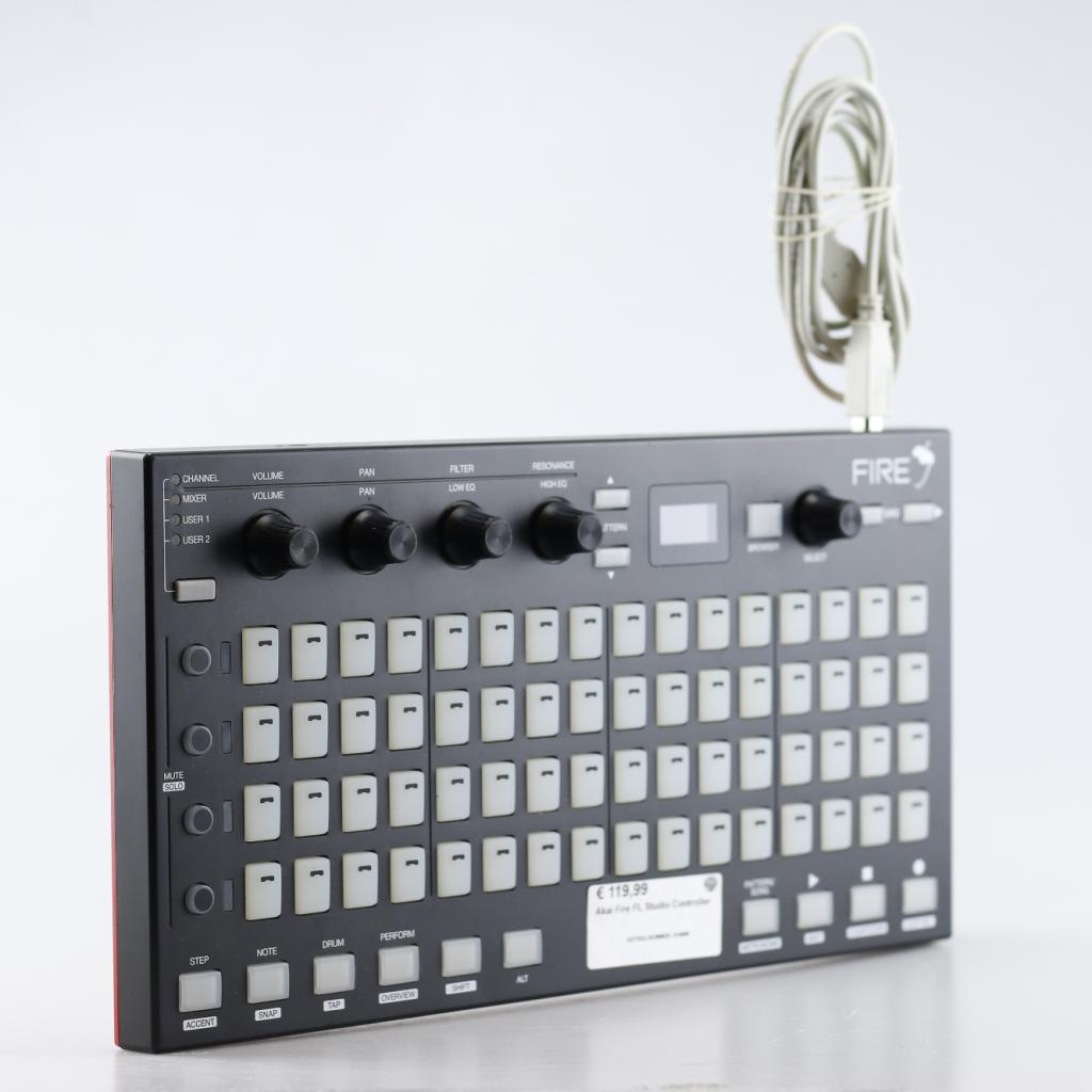 Akai Fire FL Studio Controller, Muziek en Instrumenten, Midi-apparatuur, Zo goed als nieuw