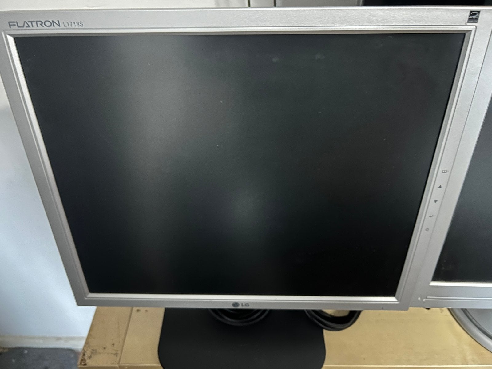 2xmonitor 2x17 inch, Computers en Software, Ophalen, Gebruikt, Overige typen, VGA
