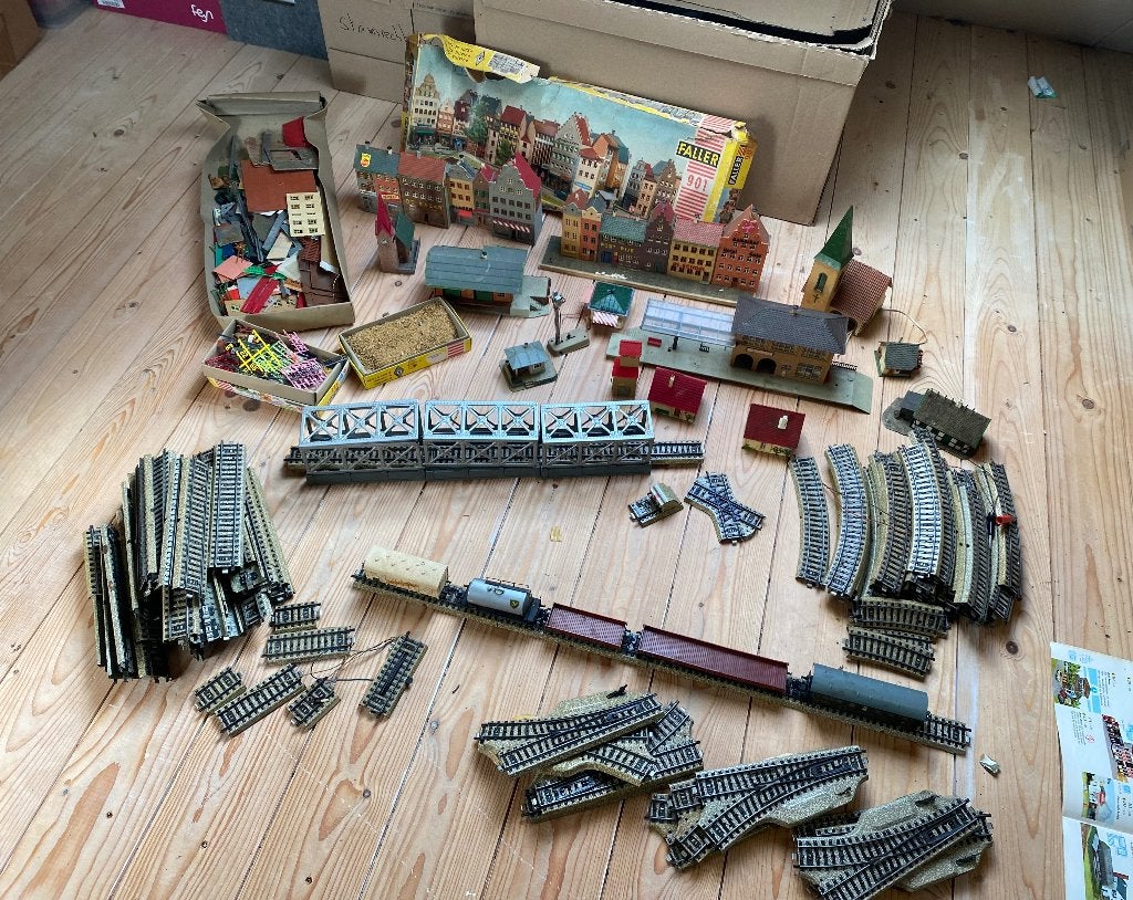 Märklin trein, rails en huisjes, Ophalen, Gebruikt, Gelijkstroom, Rails
