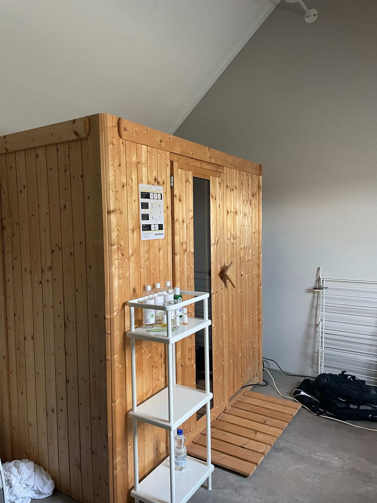 Foto 2 van Elektrische Karibu sauna met opgiet en accessoires/ 2-3 pers