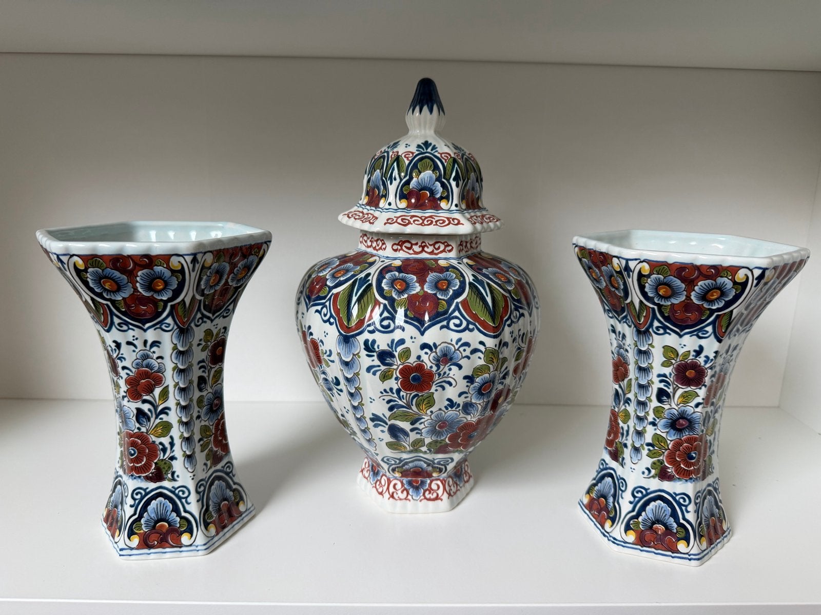 Prachtige Delfts polychroom vazen set - 3 stuks, Ophalen