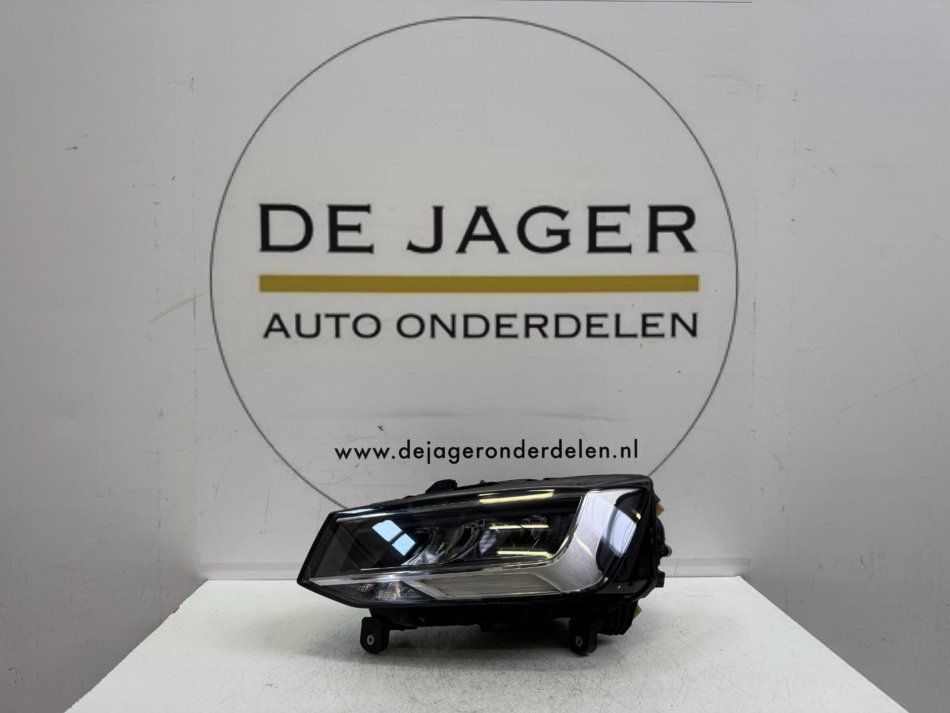 AUDI Q2 81A LED KOPLAMP LED LINKS 81A941011 2020-, Gebruikt, AUDI AG, Auto-Union-Strasse 1
85045  Ingolstadt, DE, Kundenbetreuung@audi.de