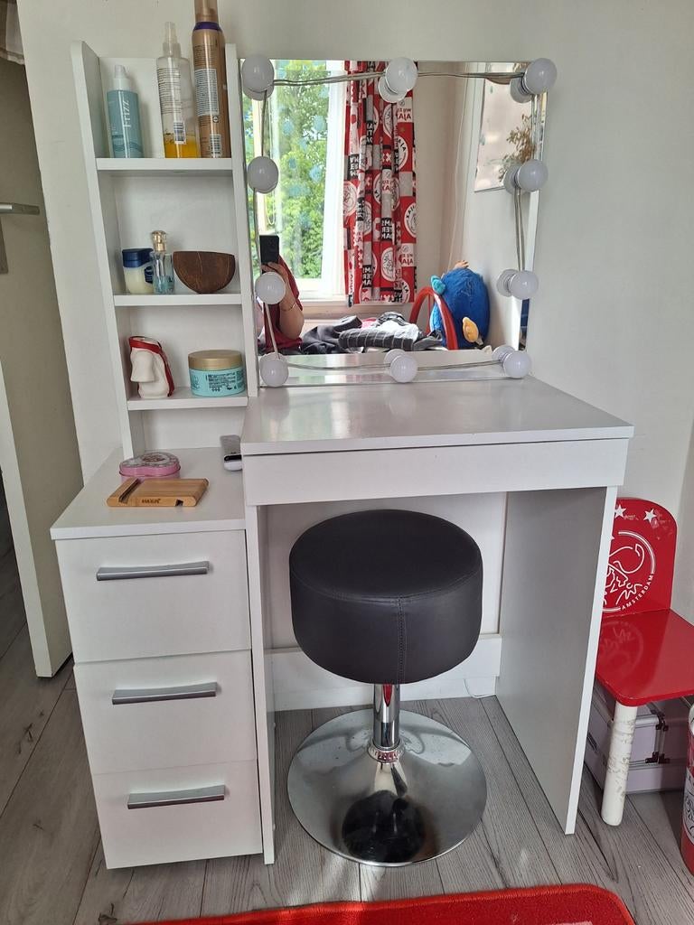 Make-up tafel / Kaptafel met licht, spiegel en kruk, Ophalen, Modern, functioneel, 100 tot 150 cm, 50 tot 100 cm