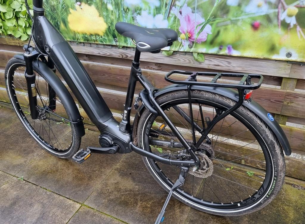 ebike giant dailytour E+0 50 cm middenmotor 625 wh, Fietsen en Brommers, Ophalen, Versnellingen, Zo goed als nieuw, Schijfrem