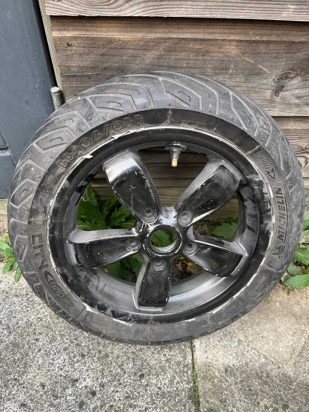 Vespa Primavera voorvelg, Ophalen