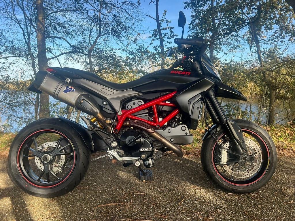 DUCATI HYPERMOTARD 821   Vol met SP optie's (bj 2014), Motoren, DUCATI, 2 cilinders, Motorrijbewijs A, Bedrijf