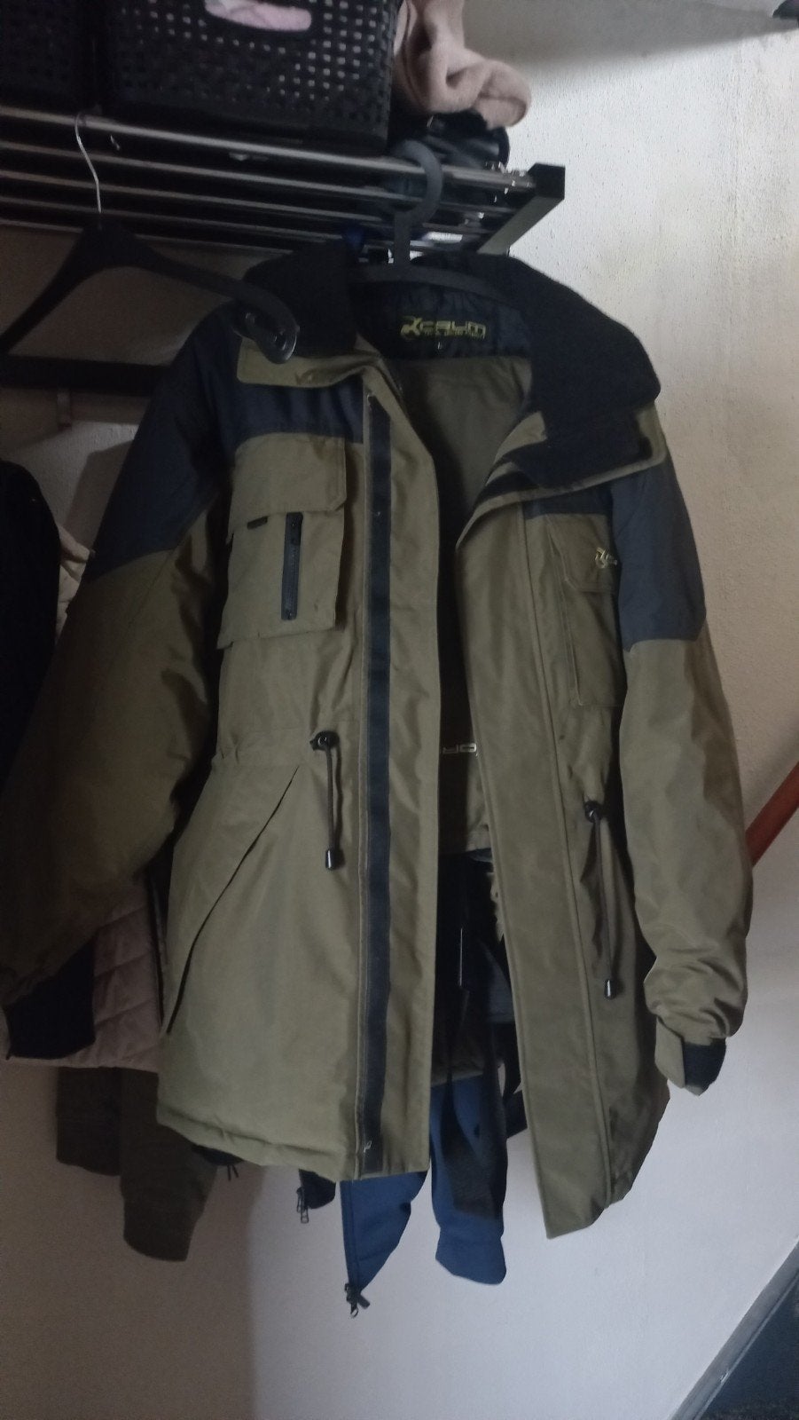 Korum 2-delig warmte-vispak, maat L  z.g.a., Ophalen of Verzenden, Zo goed als nieuw, Kleding