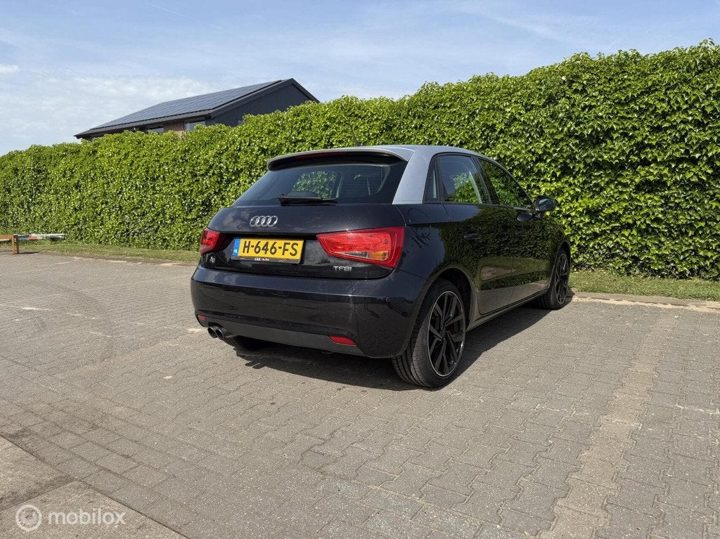 Audi A1 Sportback 5-Deurs Automaat | Navi | PDC | LMV, Auto's, Audi, Euro 5, 4 cilinders, 4 stoelen, 610 kg