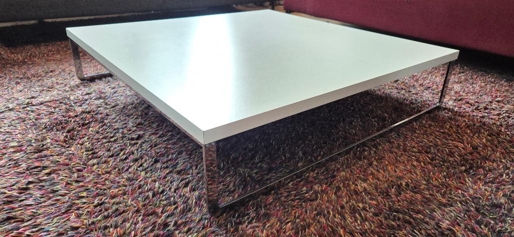 Artifort T Mare salontafel, Ophalen, Modern., Vierkant, Zo goed als nieuw