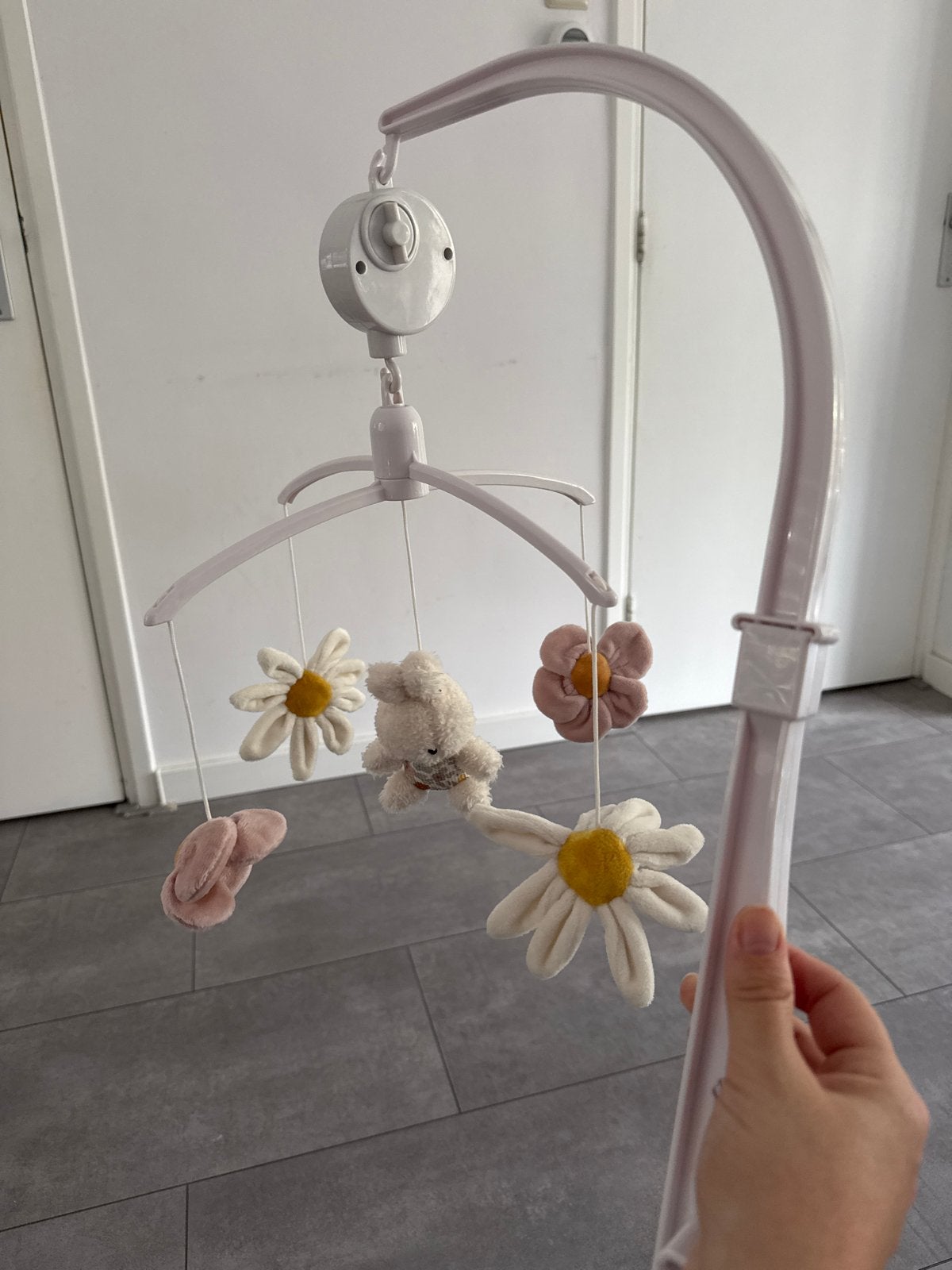 Nijntje muziek mobiel met bloemen, Ophalen, Gebruikt, Mobiel, Met geluid