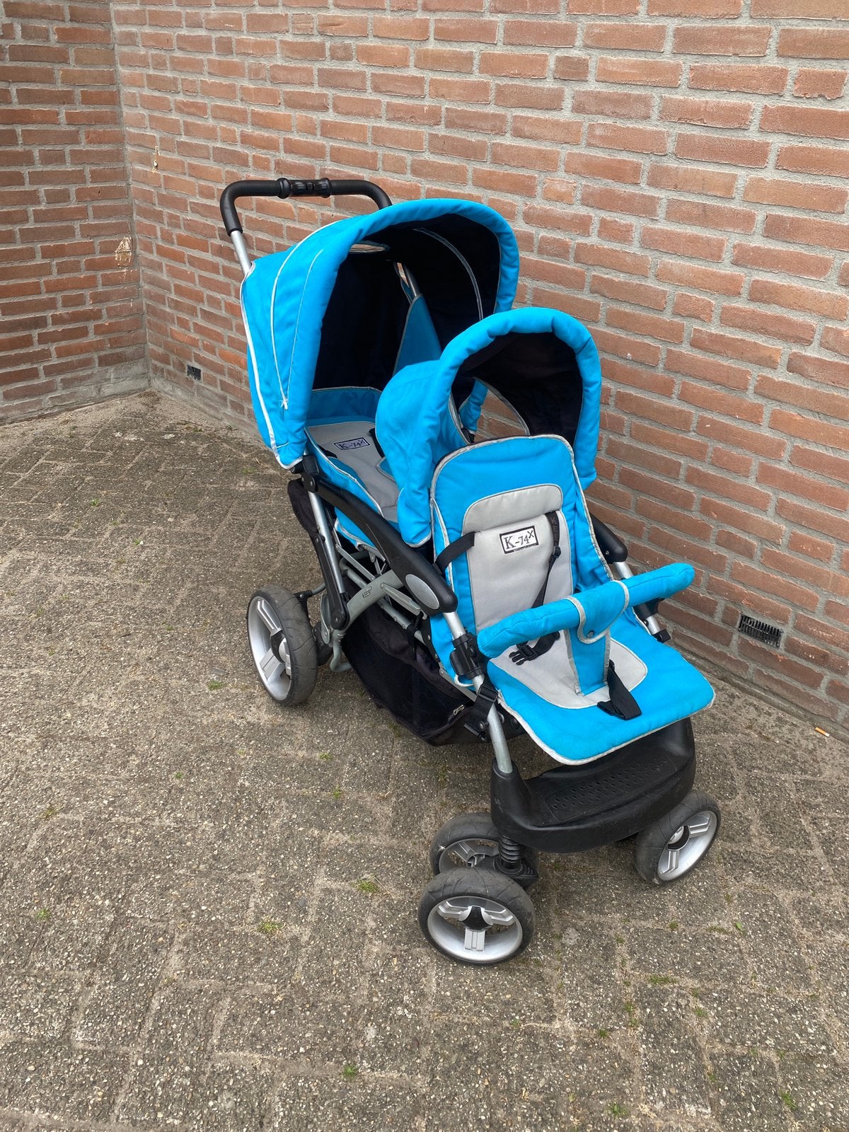 Duo Kinderwagen Blauw/Zwart, Kinderen en Baby's, Tweelingen en Meerlingen, Ophalen, Zo goed als nieuw, Kinderwagen of Buggy