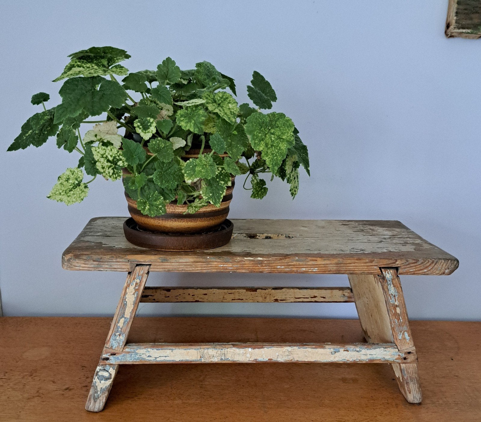 Brocante vensterbank krukje, Ophalen of Verzenden, Hout