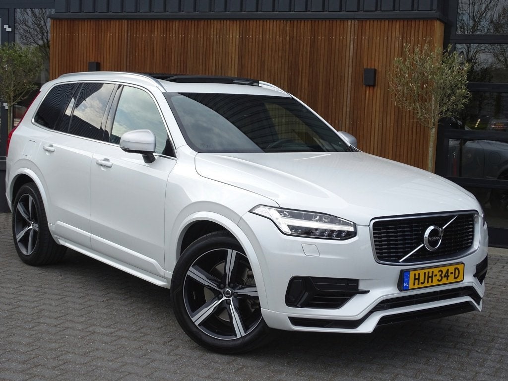 Volvo XC90 T8 390PK / AWD / R-Design / 7-zitter / LED, Gebruikt, 7 stoelen, Wit, Bedrijf