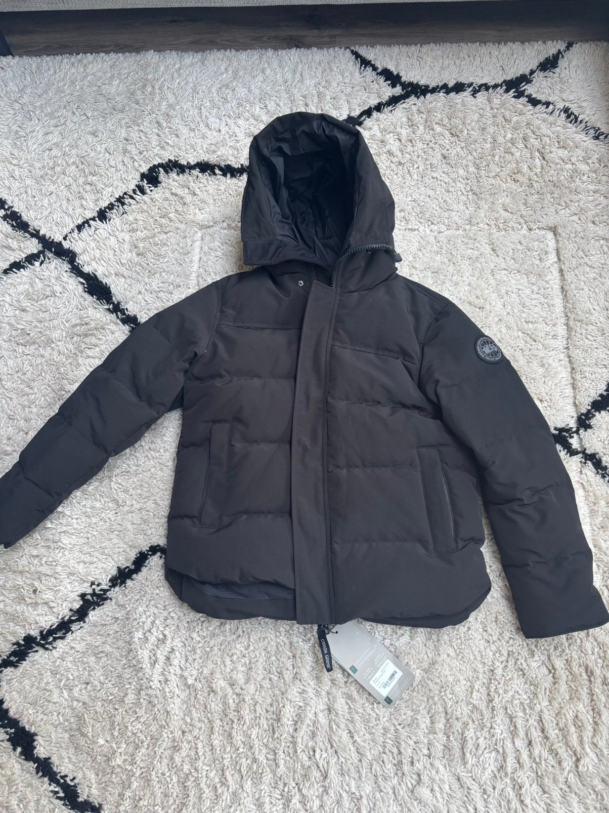 Canada Goose MacMillan Black Logo, Kleding | Heren, Ophalen of Verzenden, Nieuw, Maat 52/54 (L), Zwart