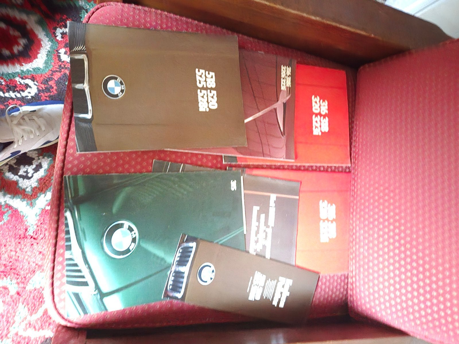 BMW Brochures 3-serie (E21) en 5-serie (E12), Ophalen of Verzenden