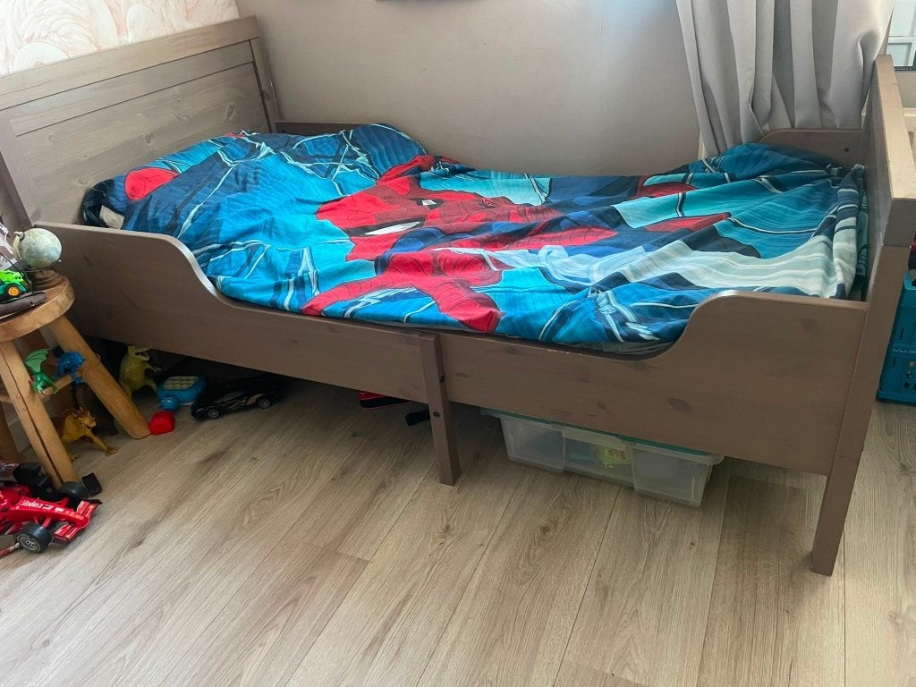 IKEA Sundvik meegroeibed 80x200 cm donkerbruin, Gebruikt, 70 tot 85 cm, 180 cm of meer, Ophalen