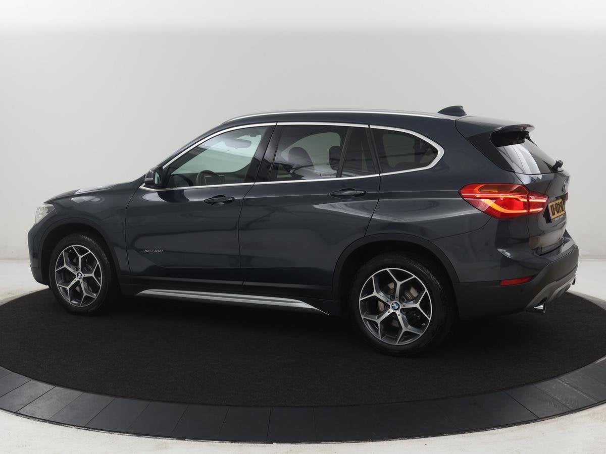 BMW X1 xDrive20i Centennial High Executive M-Sport | LED | H, Auto's, 1998 cc, Gebruikt, Leder en Stof, Origineel Nederlands
