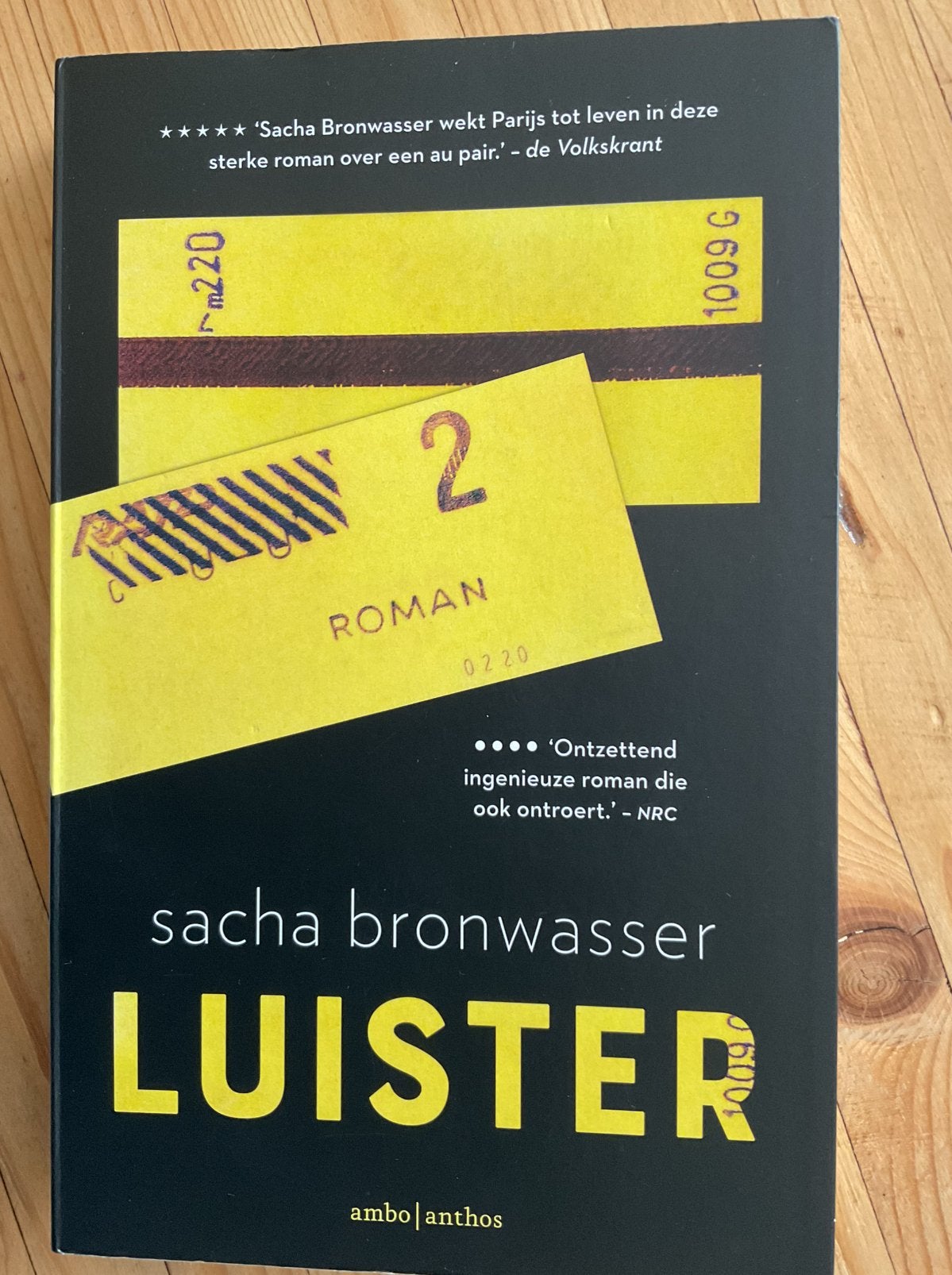 Sacha Bronwasser - Luister, Ophalen of Verzenden, Zo goed als nieuw, Sacha Bronwasser