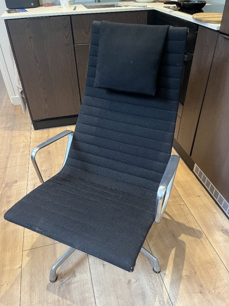 Charles & Ray Eames EA 124 Lounge Chair - Herman Miller, Ophalen, Gebruikt, Minder dan 75 cm, Stof
