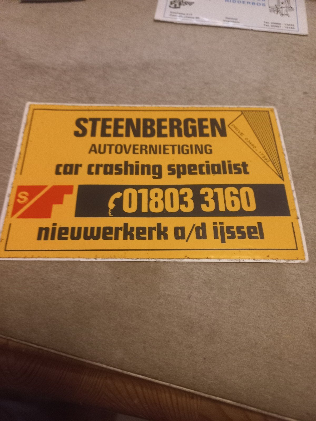 Vintage Reclamesticker Steenbergen Autovernietiging, Ophalen of Verzenden, Gebruikt