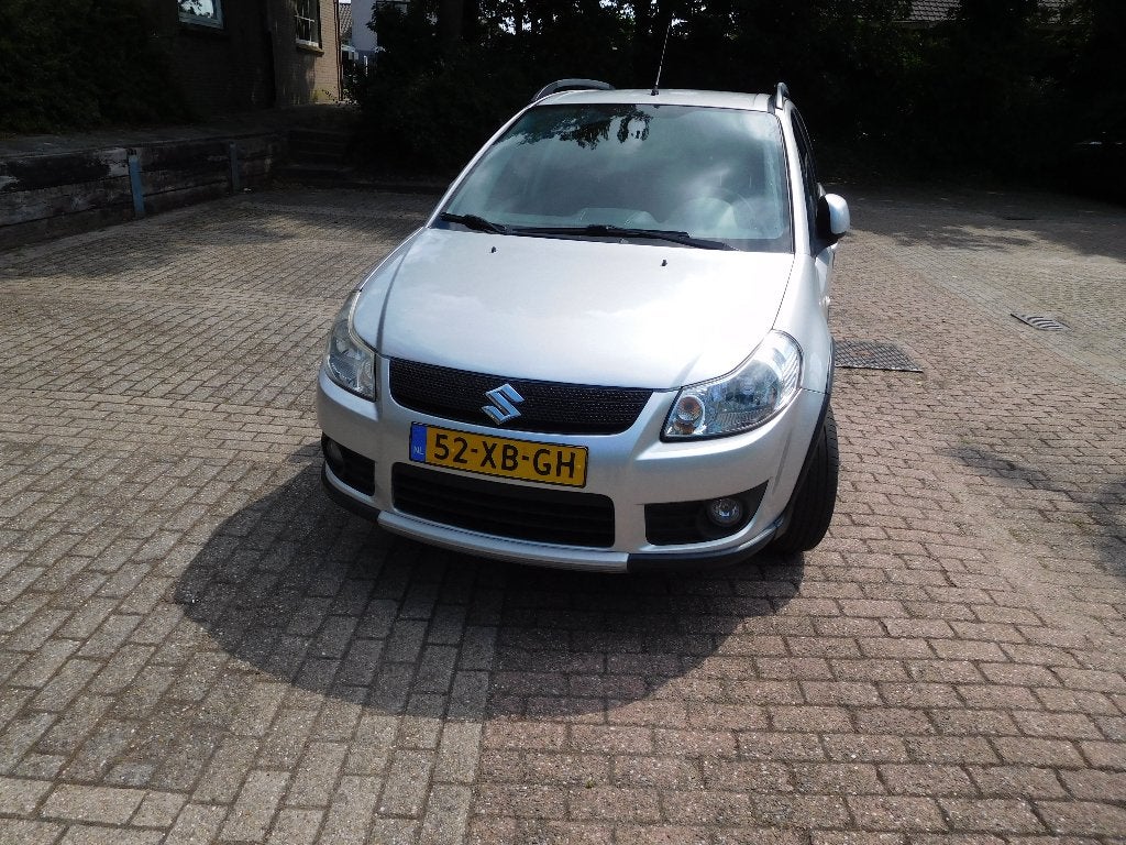 suzuki sx4x4 airco, Stof, SX4, Overige kleuren, Handgeschakeld