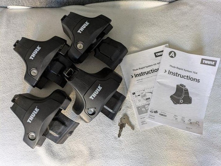 Thule Rapid System 754 dakdrager voetenset met kit 1673, Ophalen of Verzenden, Zo goed als nieuw