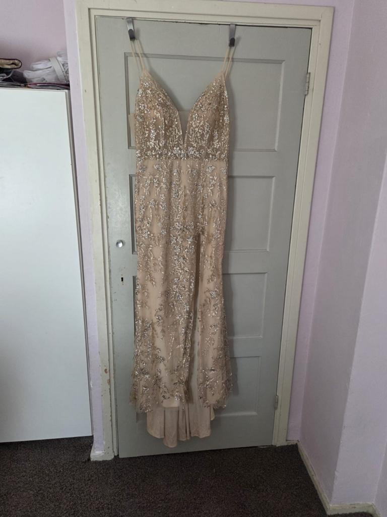 Nieuwe Luxe Champagnekleurige Galajurk met Glitter & Kralen, Galajurk, Beige, Maat 46/48 (XL) of groter, Nieuw
